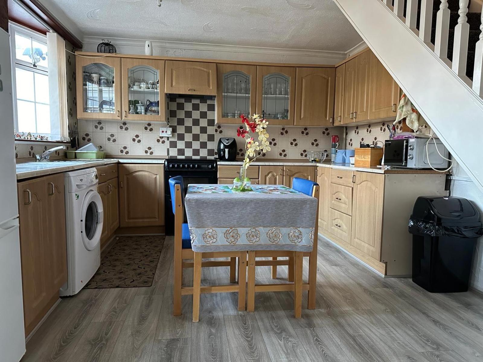 Nkdr Lodge Marston Green Экстерьер фото